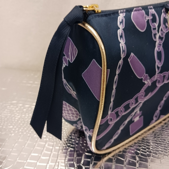 Estée Lauder Make-Up Bag VINTAGE  NEW OLD STOCK Chains Luxury Baroque Pattern - Picture 5 of 10